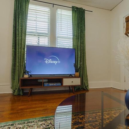 הוילה Historic Revival King Bed Midtown Memphis 70 Fast Wifi Free Parking Yes Pets מראה חיצוני תמונה