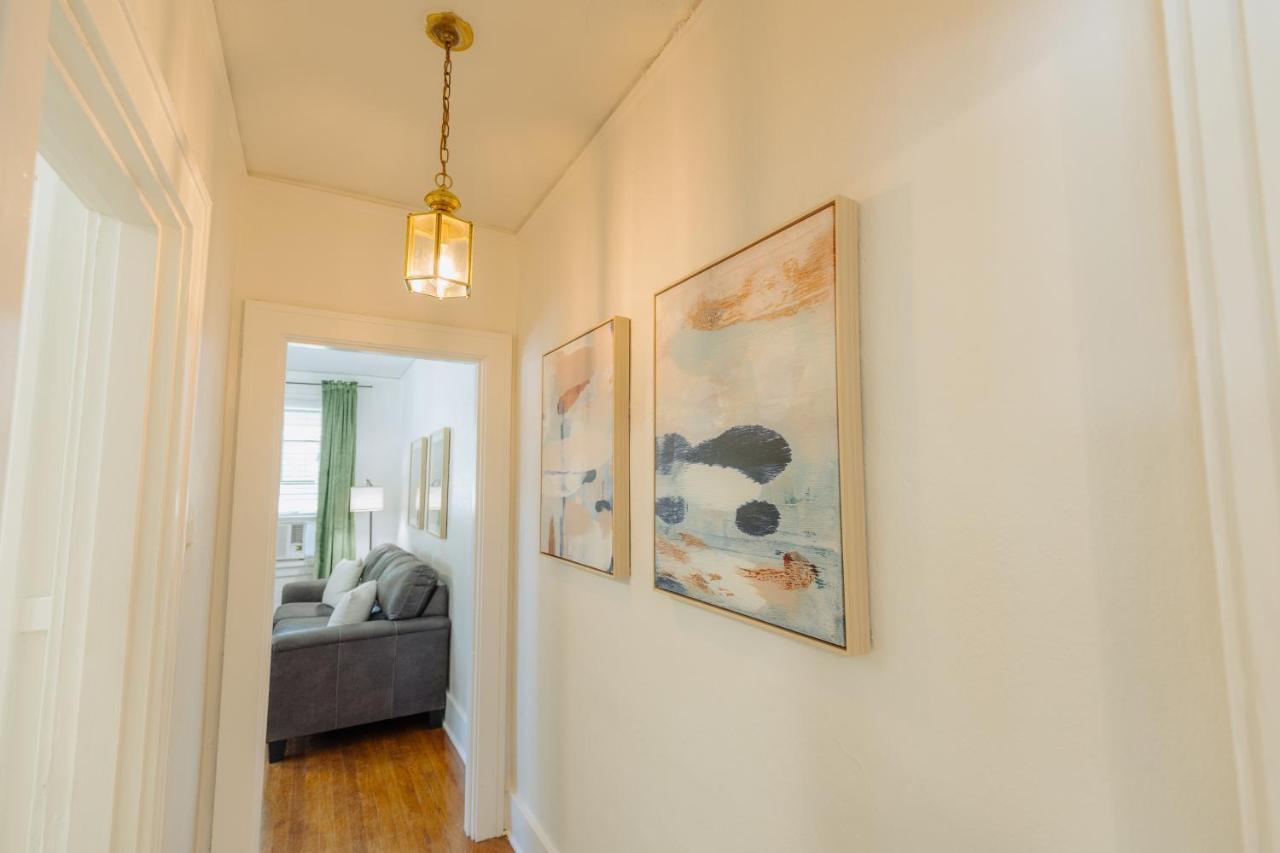 הוילה Historic Revival King Bed Midtown Memphis 70 Fast Wifi Free Parking Yes Pets מראה חיצוני תמונה