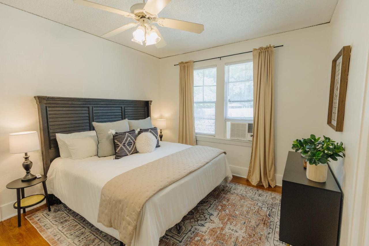 הוילה Historic Revival King Bed Midtown Memphis 70 Fast Wifi Free Parking Yes Pets מראה חיצוני תמונה