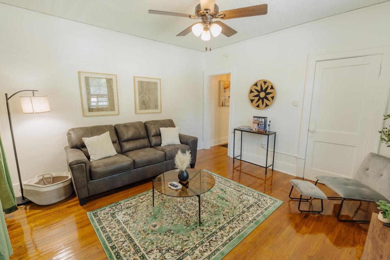 הוילה Historic Revival King Bed Midtown Memphis 70 Fast Wifi Free Parking Yes Pets מראה חיצוני תמונה